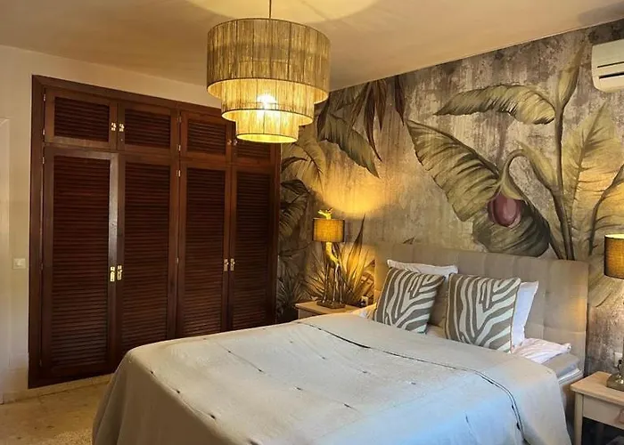 Lovely In San Pedro De Alcantara, Villa Marbella