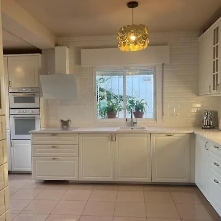 Villa Lovely In San Pedro De Alcantara, *